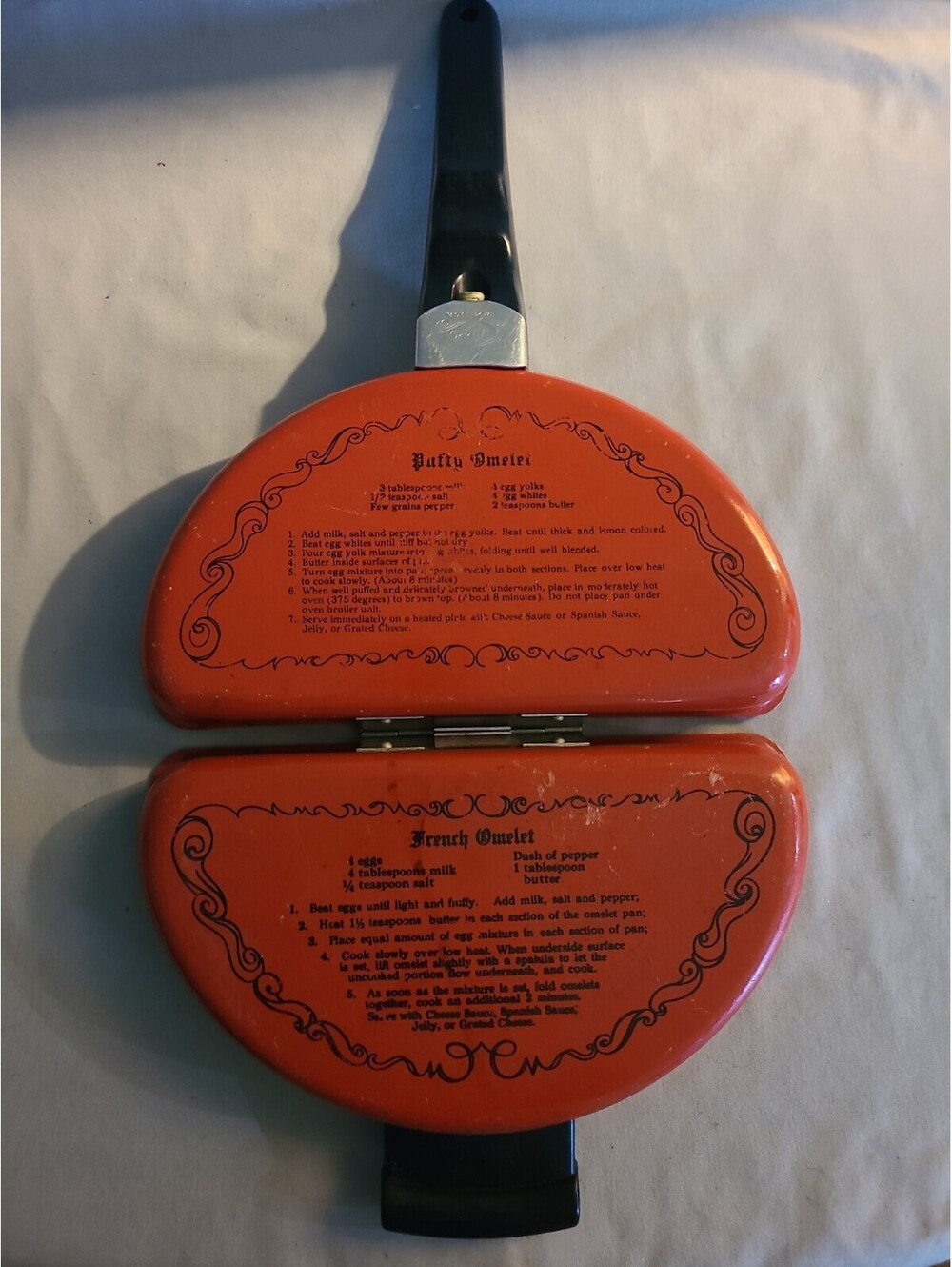 Vintage Mirro Folding Omelet Pan Maker Double Fryer  With French & Puffy Recipes